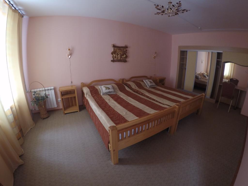 Kurmet Hotel Uralsk Room photo