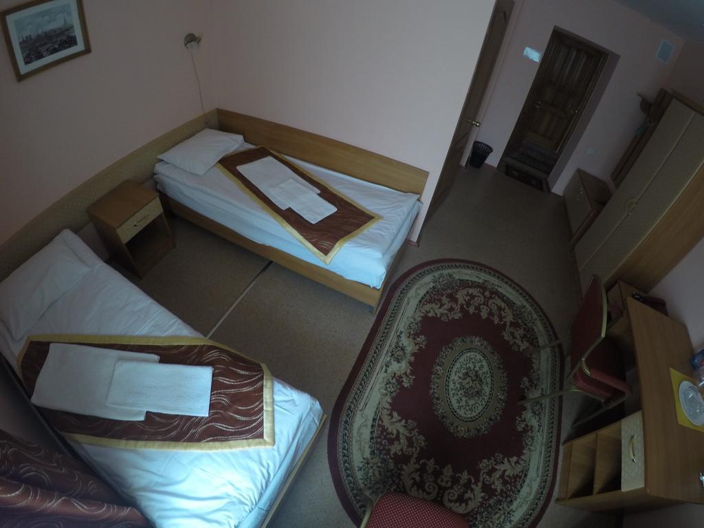 Kurmet Hotel Uralsk Room photo